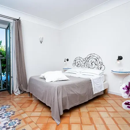 Nocleg ze śniadaniem Ercole Di 4*