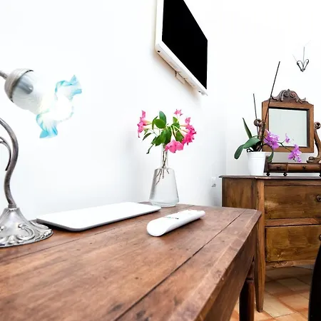 Ercole Di Oda ve Kahvaltı