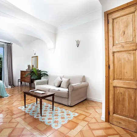 Oda ve Kahvaltı Ercole Di