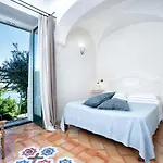 ベッド・アンド・ブレックファスト B ＆ B エルコレ ディ アマルフィ