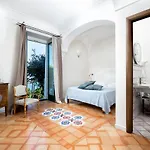 B ＆ B エルコレ ディ 4*
